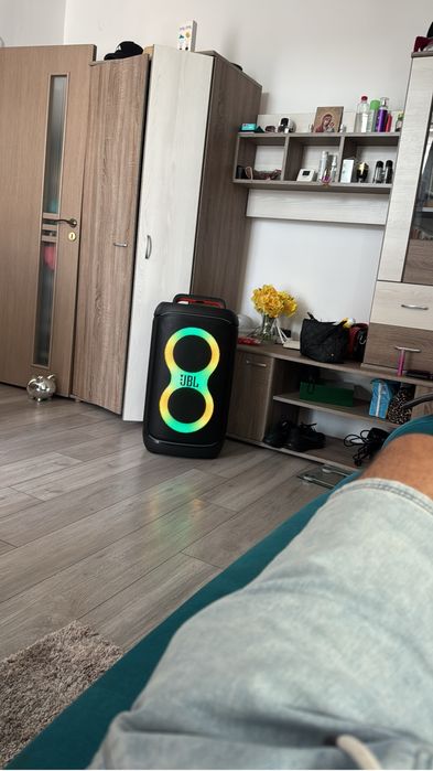 Boxa Jbl  520 ca noua