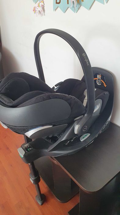 Scoică auto Cybex Cloud Z i-Size + ISOFIX, rotire 360°, stare foarte bună