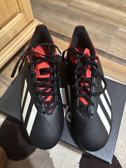 Продавам  бутонки