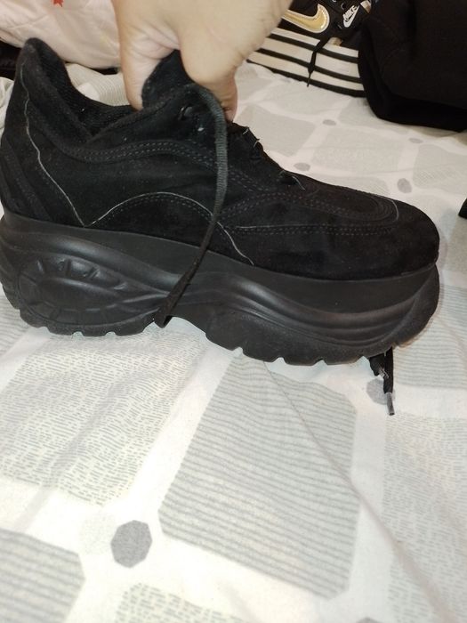 Кроссовки на высокой платформе