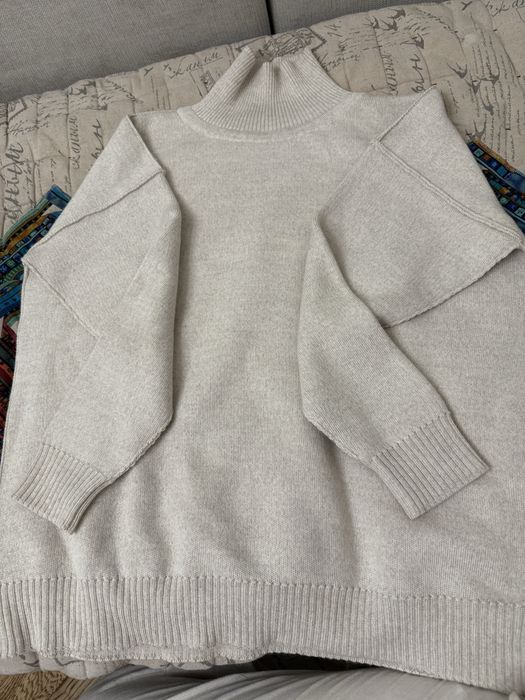 Продам свитер USHATAVA