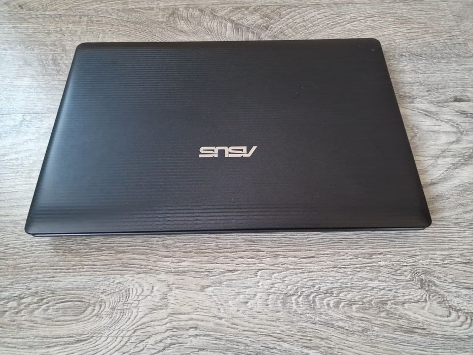 Лаптоп Asus A55N