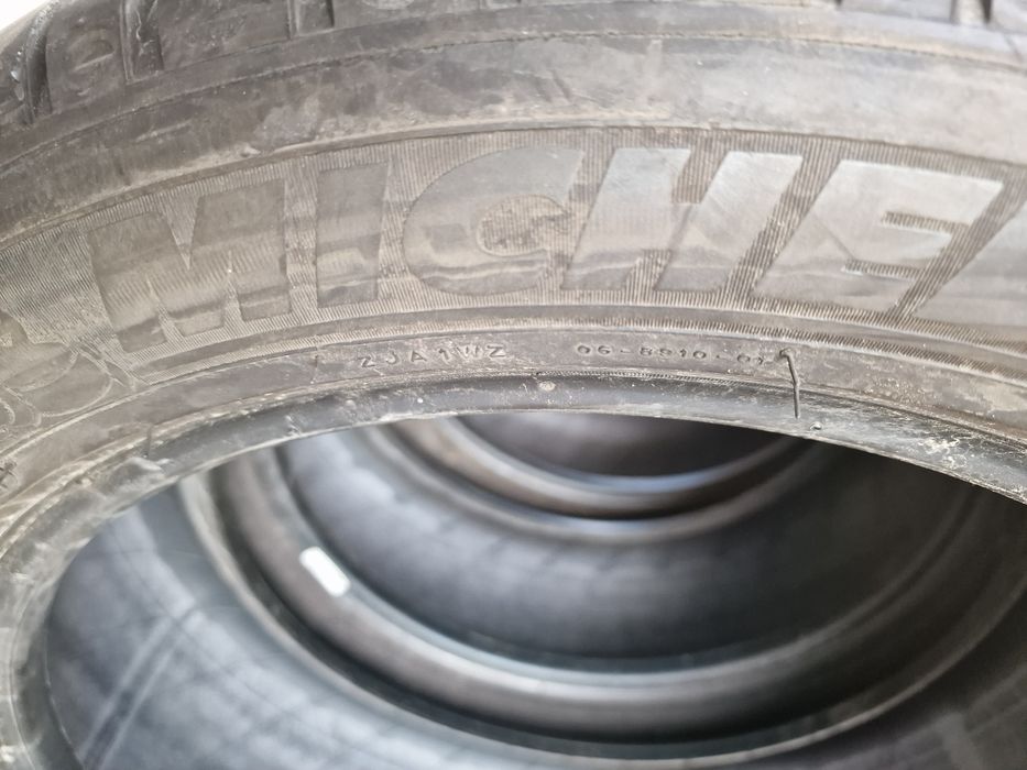 Anvelope 215/50R17 marca Michelin, DOT 2017 , 7 mm