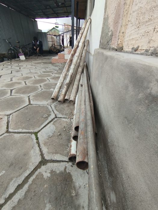 Окна и трубы срочно продаю