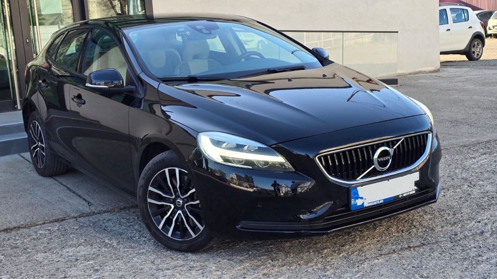 Vand volvo v40 automat
