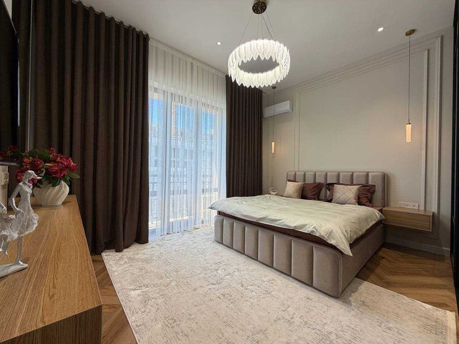 Продаётся 4-х ком кв в ЖК Sayram напротив NRG Mirzo Ulugbek ,Буз Базар