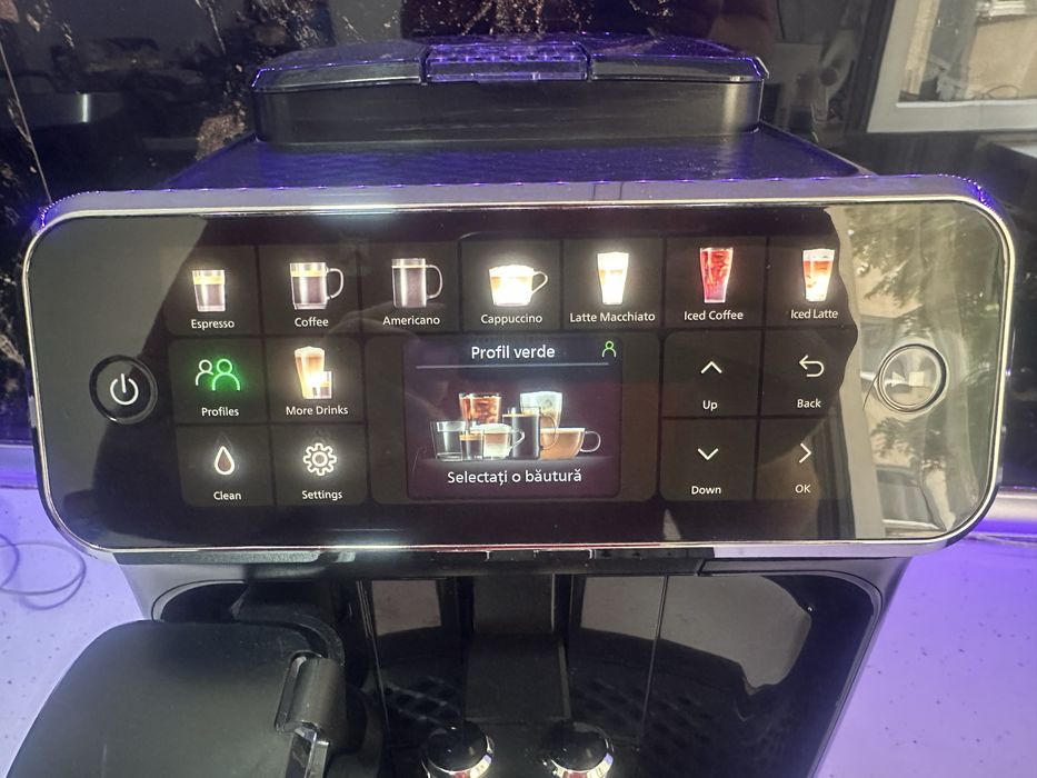 Espressor automat Philips LatteGo seria 5500