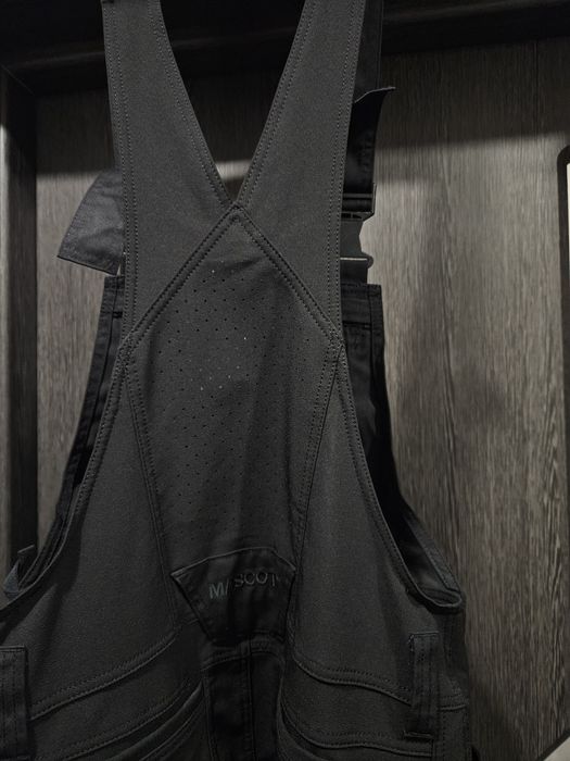 MASCOT Accelerate Overall with knee pockets black 18569