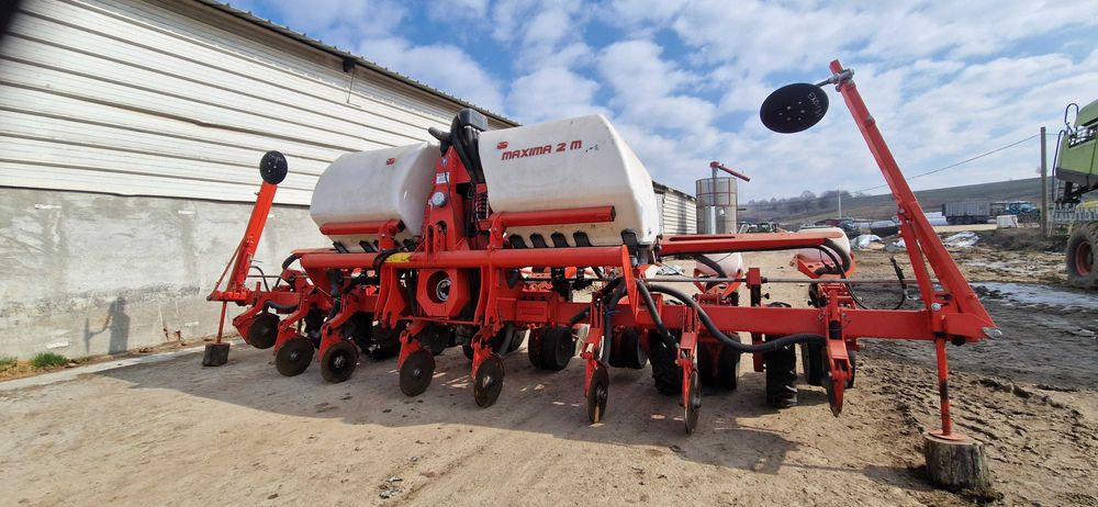Kuhn maxima 2m. 8 randuri