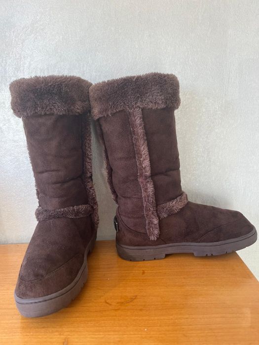 Cizme dama UGG marimea 38-38,5