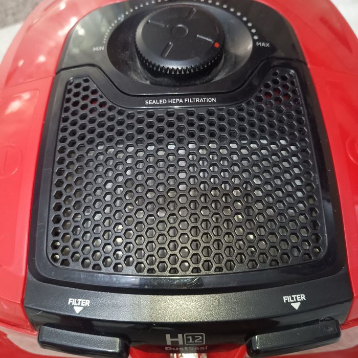 Aspirator cu sac Beko