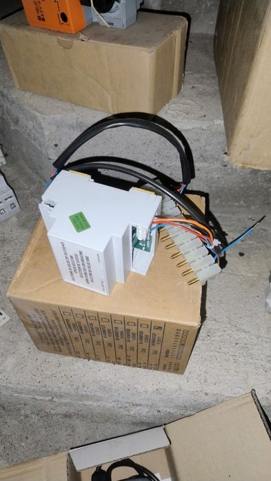 Модуль управления Johnson Controls M100C-600R (24 VAC) для систем вент