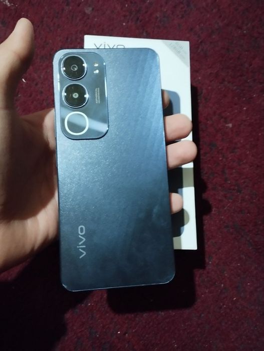 Vivo y19s 6/128 gb