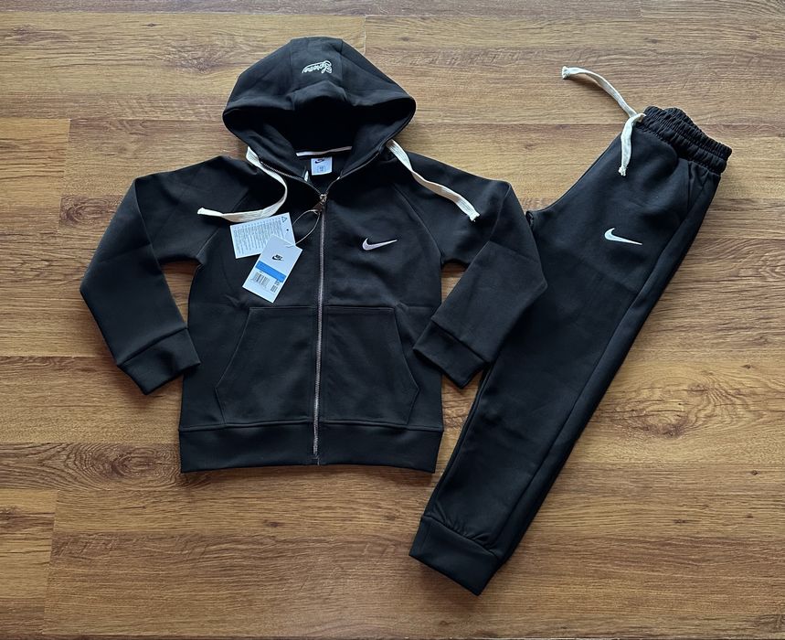 Детски,памучен,черен екип Nike с бродирано лого на гърба