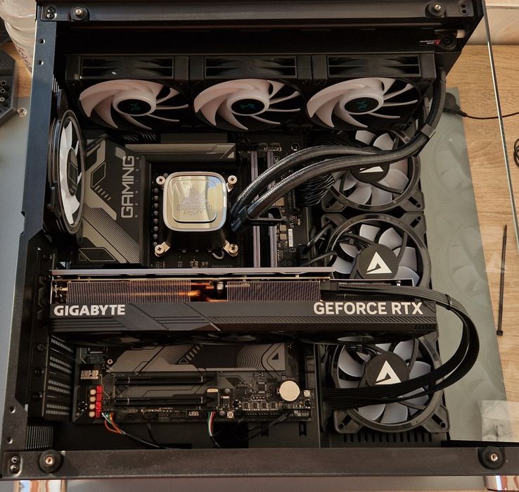 Servicii IT - Reparații și mentenanță PC, laptopuri și console