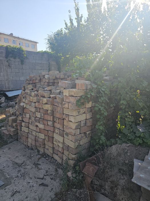 Кірпіштер сатылады