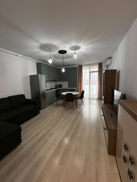 Inchiriez apartament cu 2 camere
