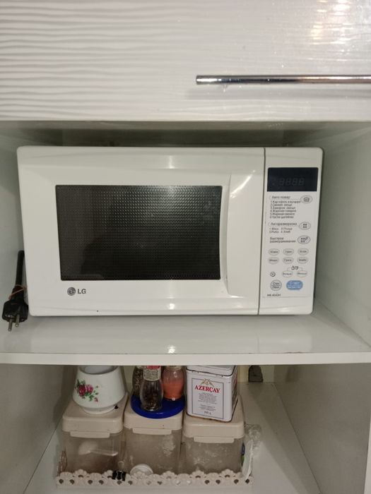 Продам микроволновку LG
