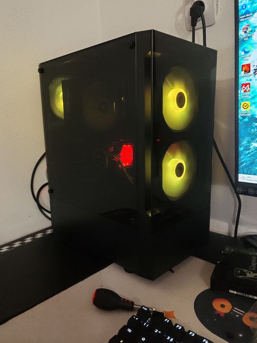 Pc gaming  black