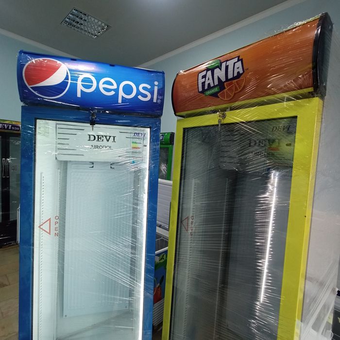 Скидка !!! Продается витриный холодильник