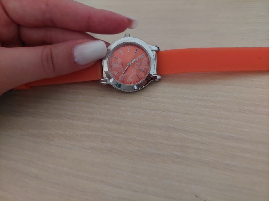 Ceas dama Avon portocaliu curea silicon Quartz ca nou