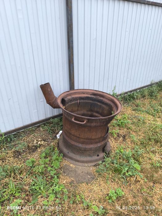 Продам казан чугунный с печкой