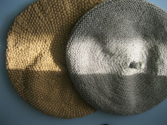 Продам шапки,снуд,береты ,шарфы