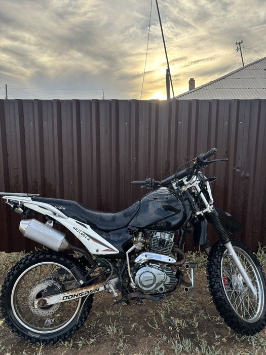 Мотоцикл Эндуро 200