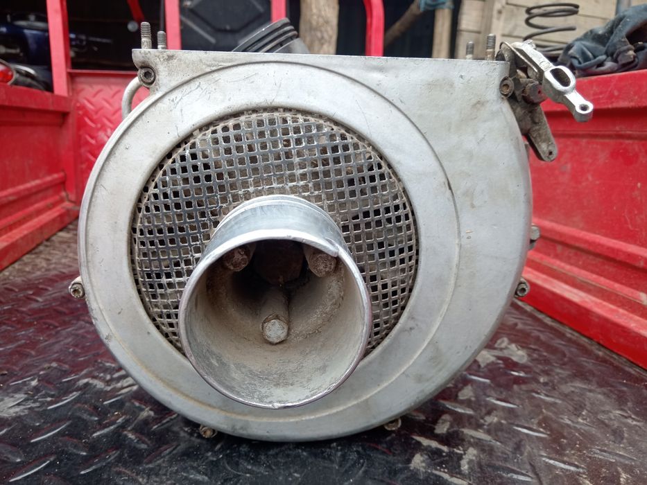 Vând piese cositoare bcs