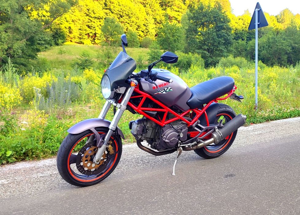 Ducati Monster 600 nu Kawasaki Honda Yamaha Suzuki KTM CF moto