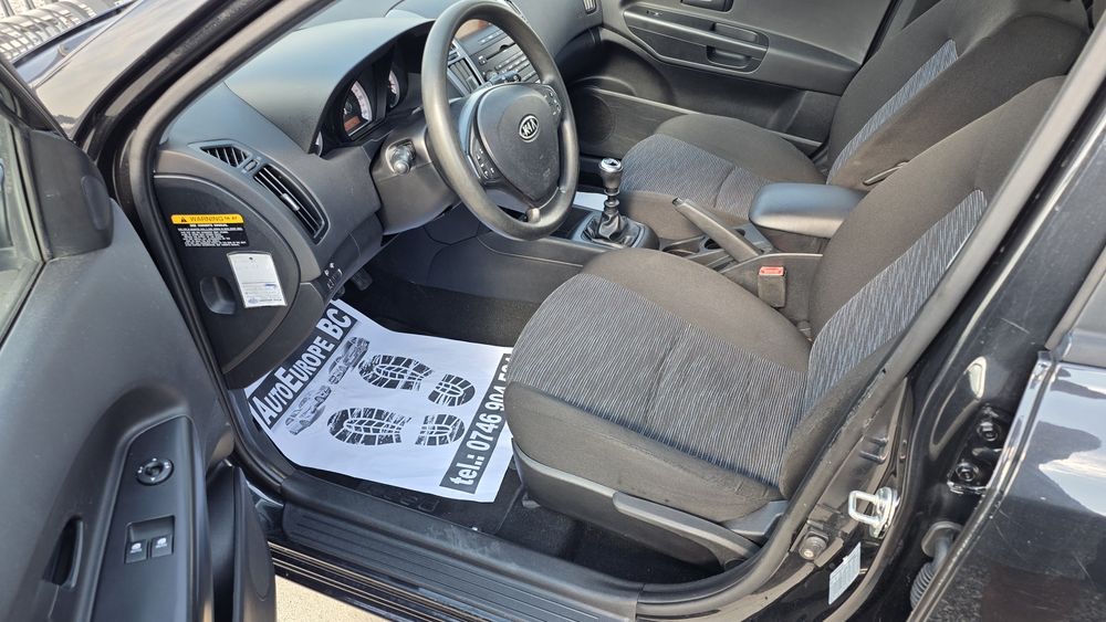 Kia Ceed 1.6 benzina clasic 122 cp an 2010 cash sau rate
