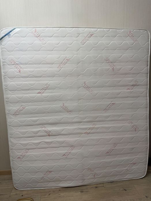 Продам матрас б/у