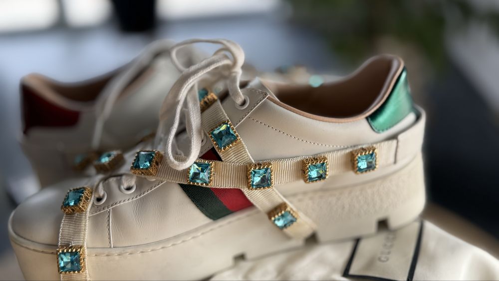 Vand GUCCI Originali  !!!