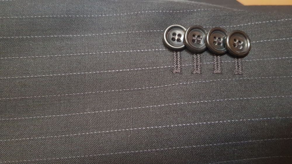 Мъжки черен костюм, SAGE Plaza, сако и панталон, р-р 48 ( М/L )