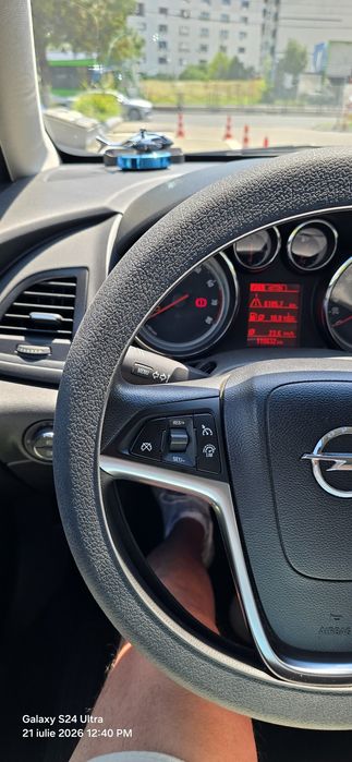 Vând Opel Astra J, Hatchback, an 2015, 1,6 benzină, aspirat, 115 CP, 120000 km reali.
