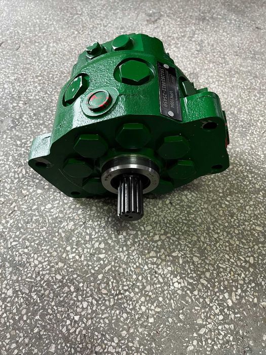Pompa Hidraulica John DEERE pe nuturi