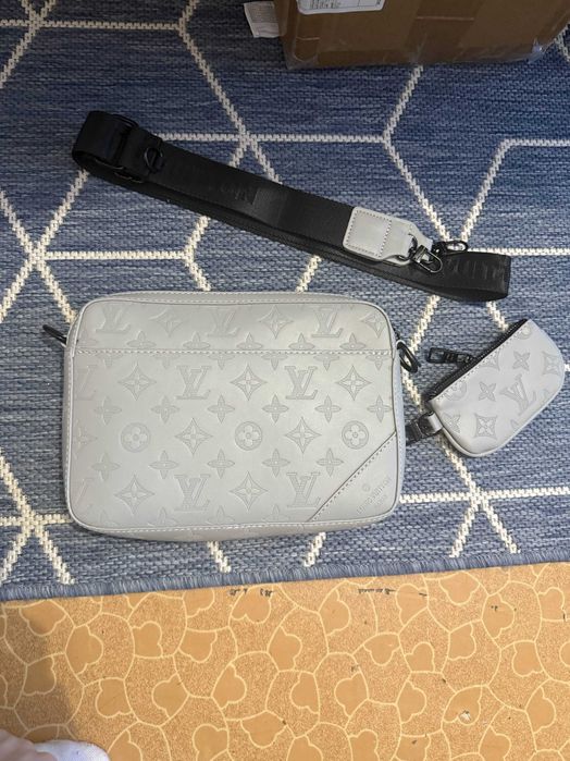 Louis Vuitton чанта