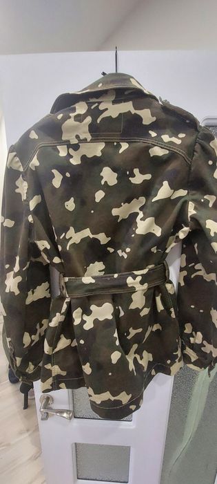 Камуфлажно яке Pinko