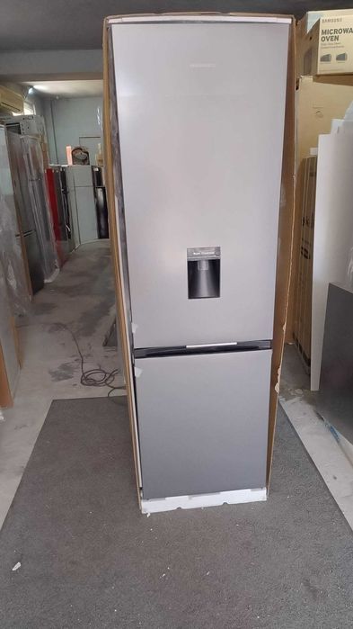 Чисто нов Комбиниран Хладилник с фризер Heinner Dispenser-Диспенсър Инокс 180 см