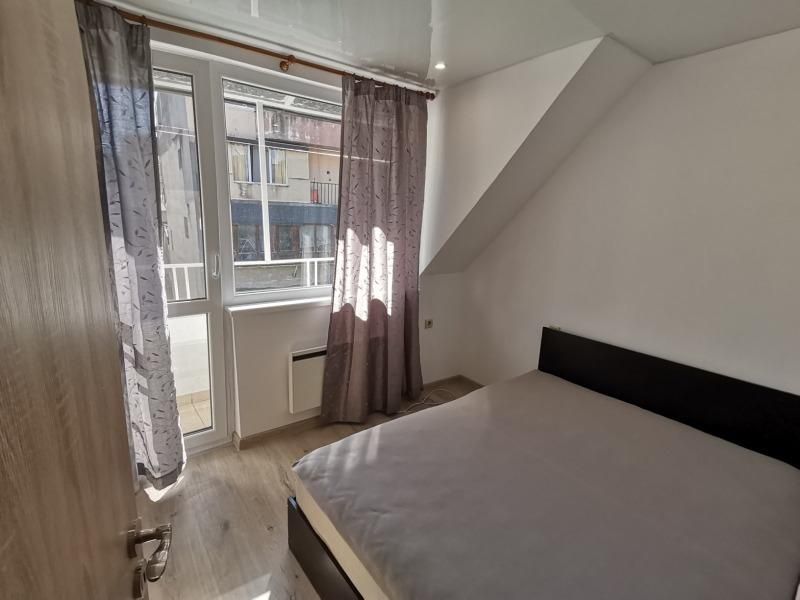 Дава се под наем Двустаен апартамент в Варна, Център - 42 кв.м за 357 € - Снимка #5