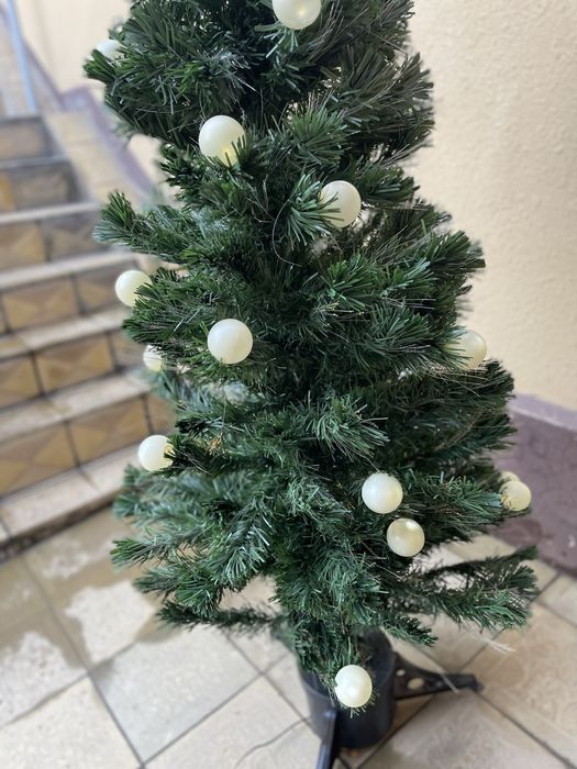 Янги йил учун суний арча сотилади