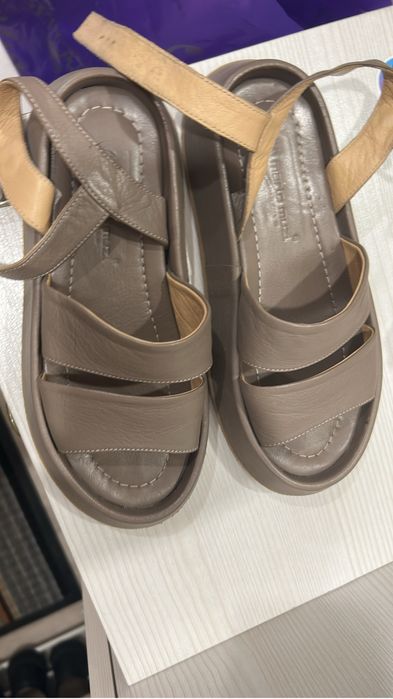 Продам сандалики