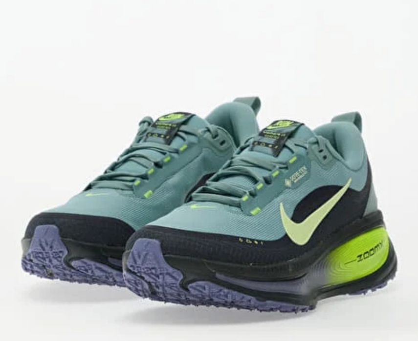 Nike Vomero18 gore-tex