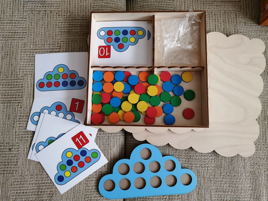 Продам развивающие игрушки
