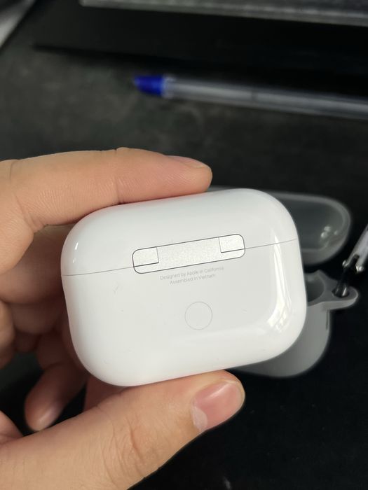 Продам AirPods Pro 2 nd generation Type-C
