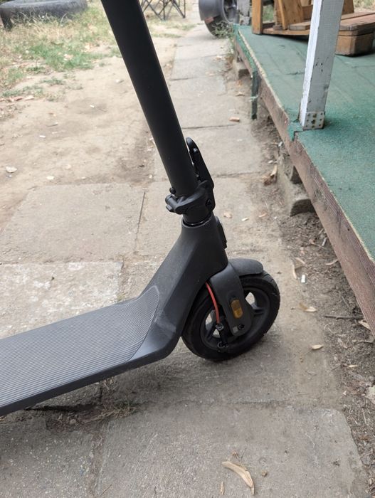 Trotineta electrica Xiaomi 4 Lite Gen 2 CA NOUA