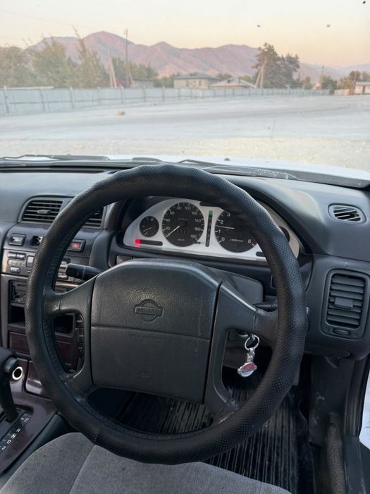 Nissan Cefiro 1995