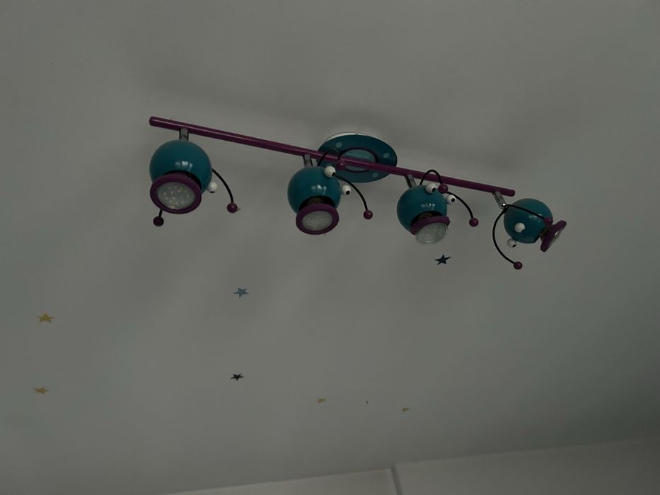 Lustra / corp de iluminat camera copii