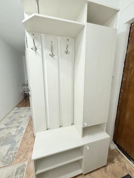 Велосипед детский , шкаф