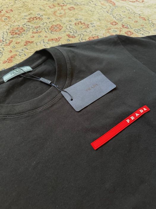 футболка prada